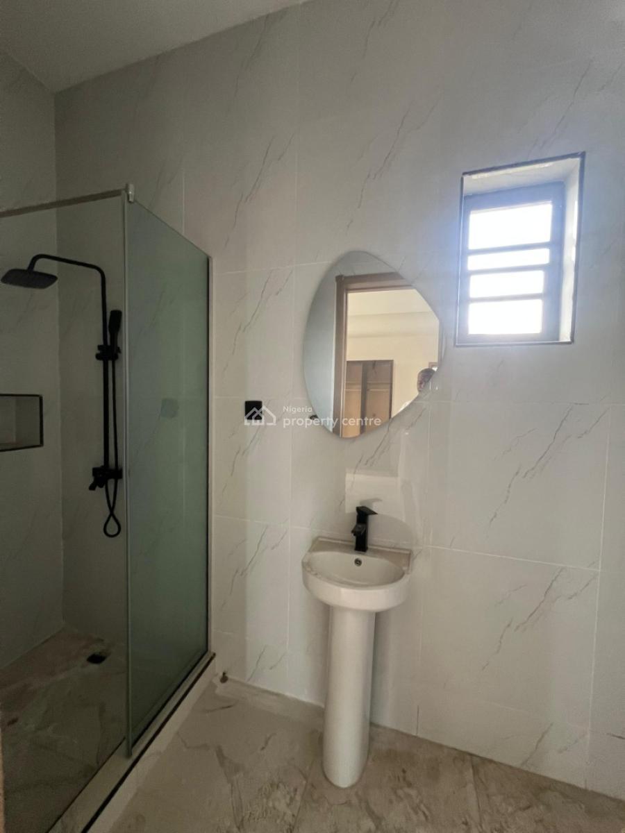 2 Bedroom Apartment, Lekki Phase 1, Lekki, Lagos, Flat / Apartment for Rent