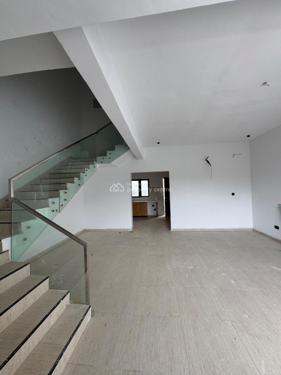 Three (3) Bedroom Maisonette, Lekki Expressway, Lekki, Lagos, House for Sale
