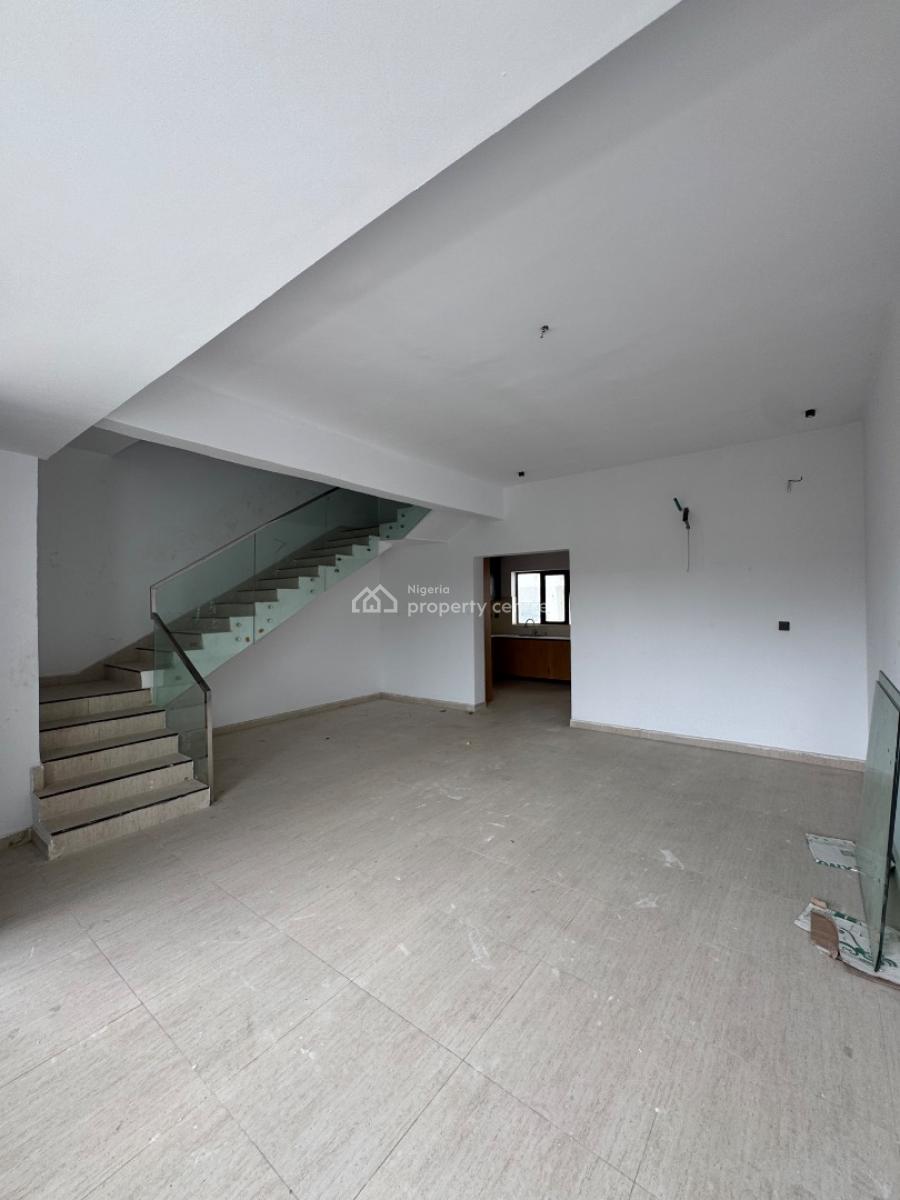 Three (3) Bedroom Maisonette, Lekki Expressway, Lekki, Lagos, House for Sale