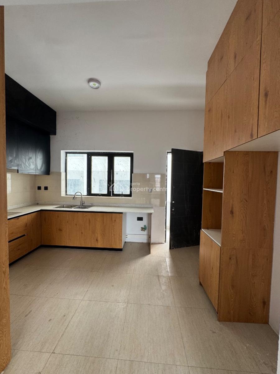 Three (3) Bedroom Maisonette, Lekki Expressway, Lekki, Lagos, House for Sale