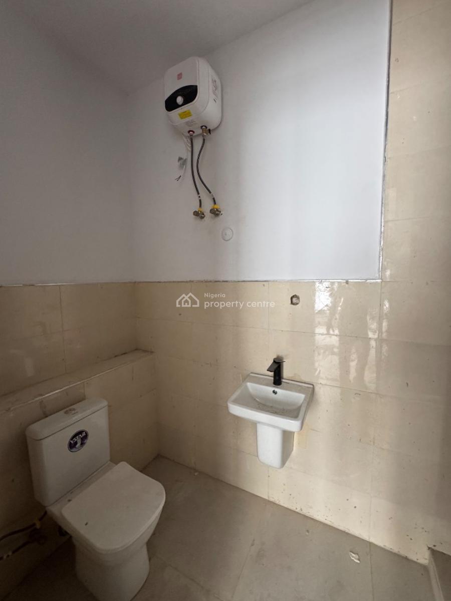 Three (3) Bedroom Maisonette, Lekki Expressway, Lekki, Lagos, House for Sale