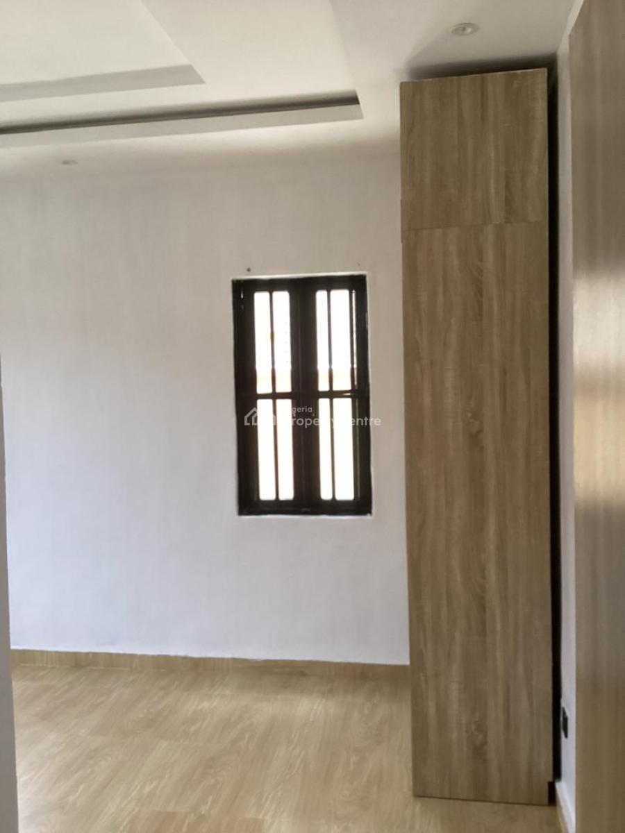 Brand New 3 Bedroom Flat with a Bq, Lekki Phase 1, Lekki, Lagos, Flat / Apartment for Rent