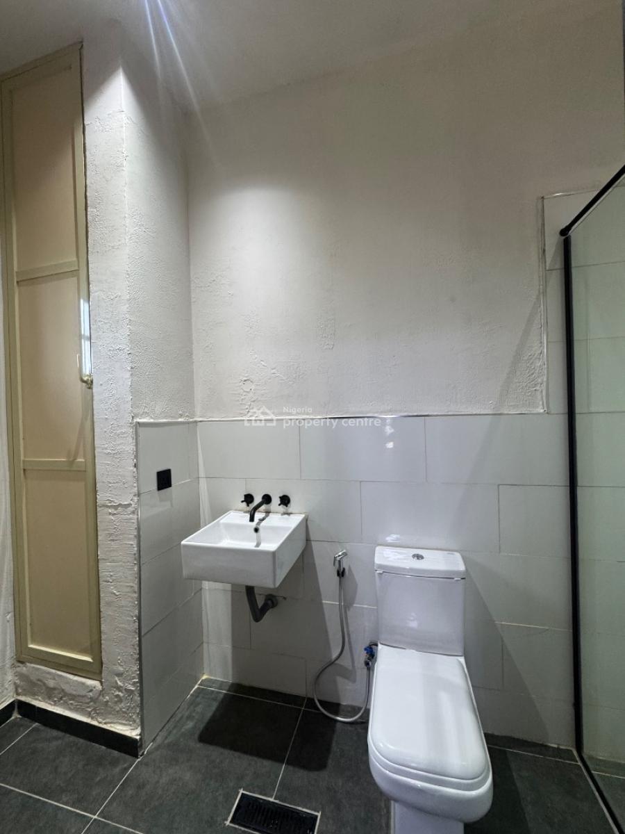 Architectural 1 & 3 Bedroom Apartment, Lekki Phase 1, Lekki, Lagos, Flat / Apartment for Sale