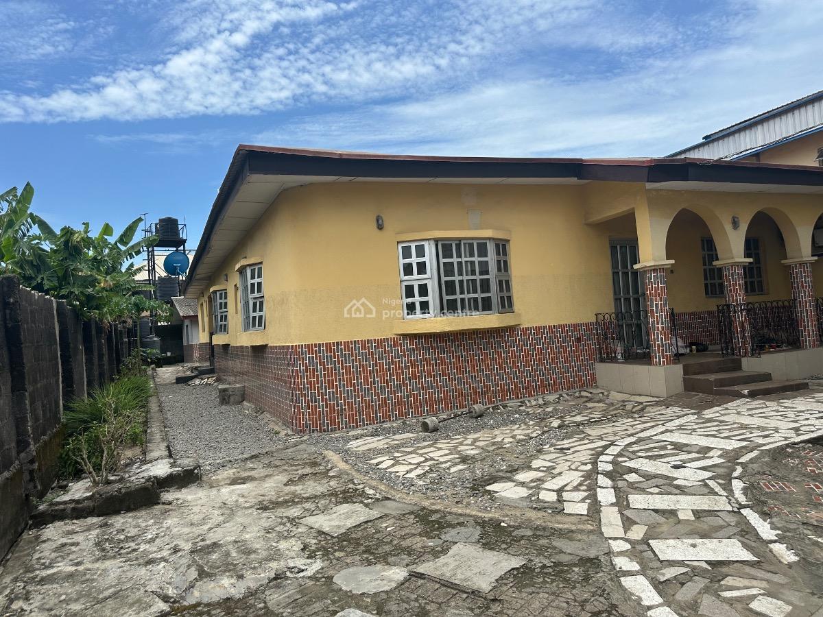 Maxive 8 Bedroom  Flat in a Call in Estate, Boundary Estate Sangotedo/abijoh, Sangotedo, Ajah, Lagos, Flat / Apartment for Sale