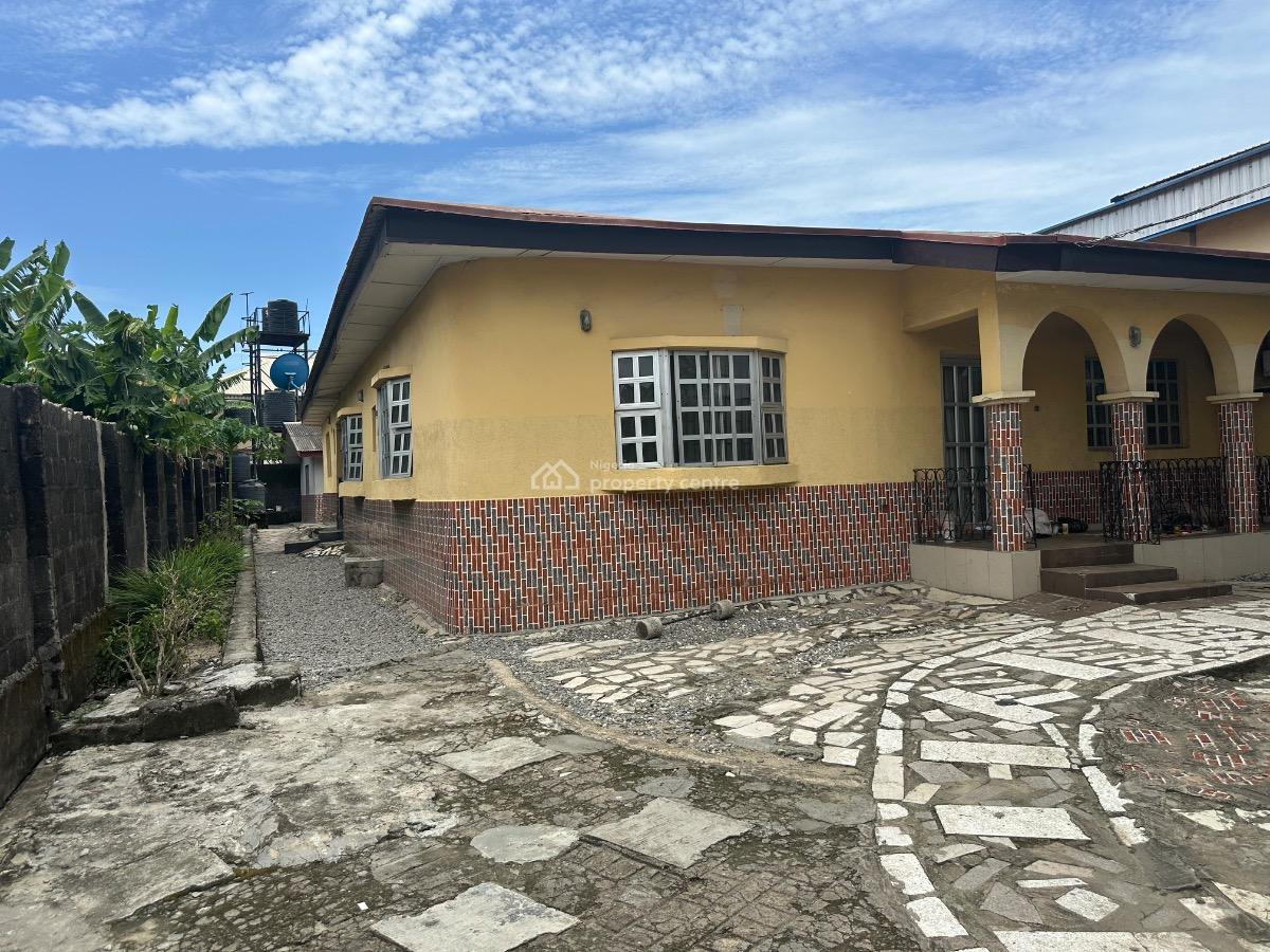 Maxive 8 Bedroom  Flat in a Call in Estate, Boundary Estate Sangotedo/abijoh, Sangotedo, Ajah, Lagos, Flat / Apartment for Sale