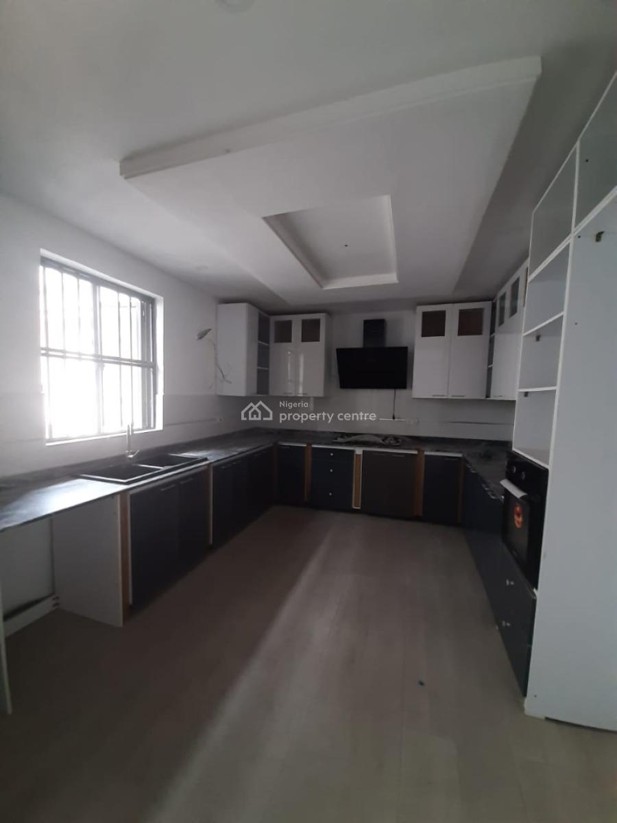 Serviced 3 Bedroom En-suite Maisonette with an Enclosed Fitted Kitchen, Ikate Elegushi, Lekki, Lagos, Flat / Apartment for Rent