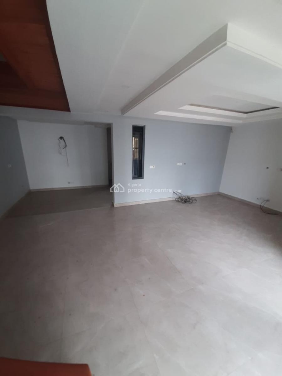 Serviced 3 Bedroom En-suite Maisonette with an Enclosed Fitted Kitchen, Ikate Elegushi, Lekki, Lagos, Flat / Apartment for Rent