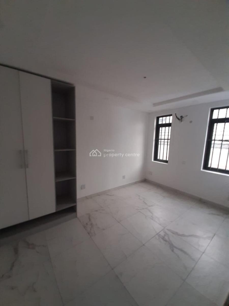 Serviced 3 Bedroom En-suite Maisonette with an Enclosed Fitted Kitchen, Ikate Elegushi, Lekki, Lagos, Flat / Apartment for Rent
