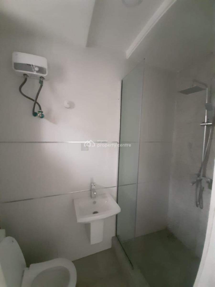 Serviced 3 Bedroom En-suite Maisonette with an Enclosed Fitted Kitchen, Ikate Elegushi, Lekki, Lagos, Flat / Apartment for Rent