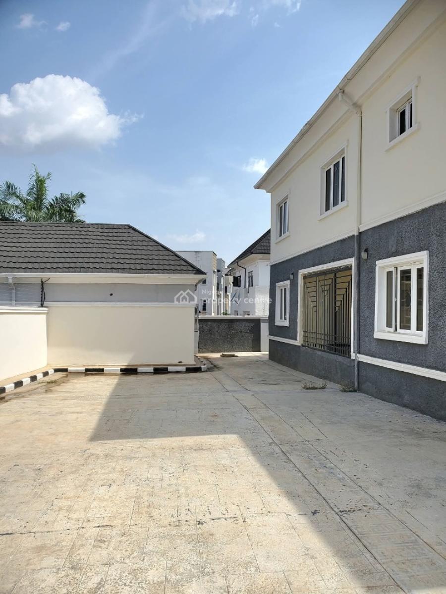 5 Bedroom Detached Duplex with Bq, Secured and Serene Area, Guzape District, Abuja, Detached Duplex for Rent