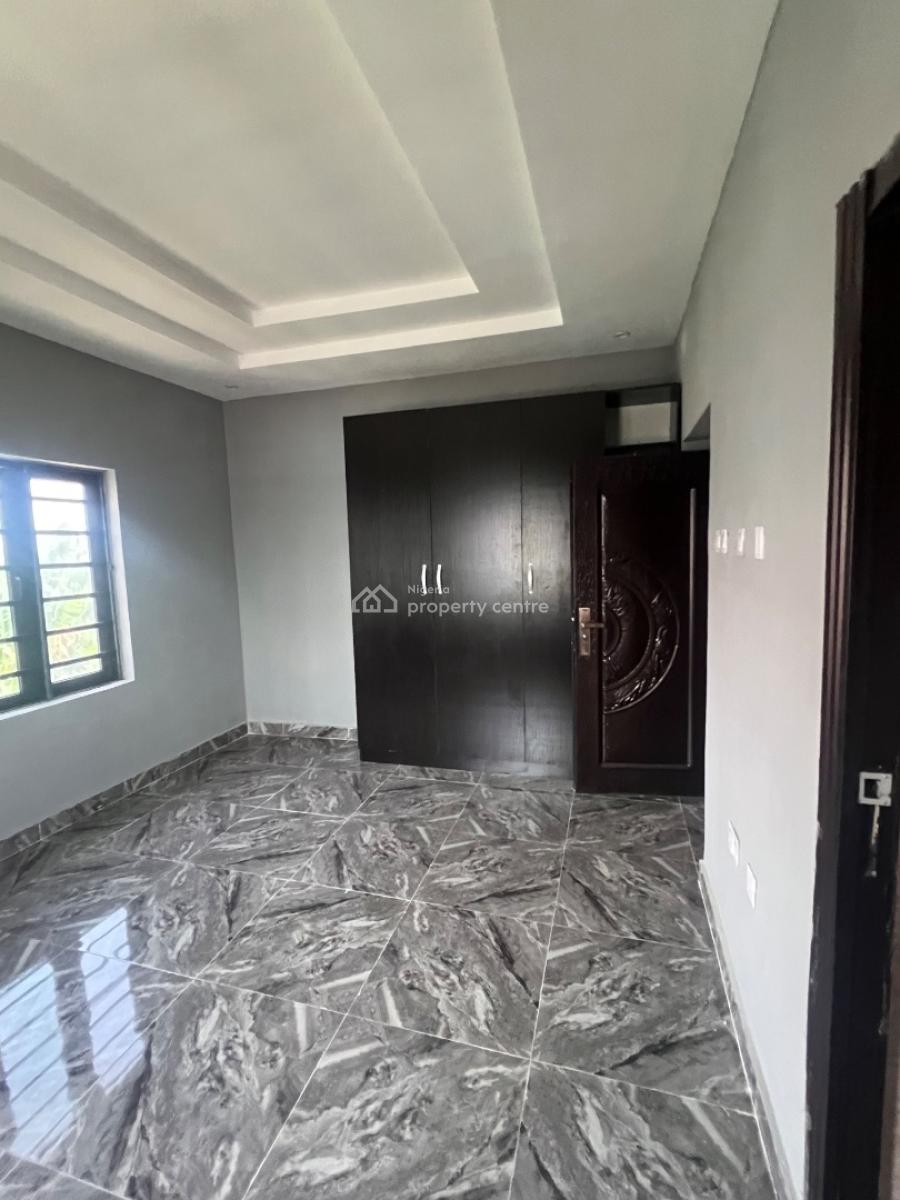 Massive 3 Bedroom Flat Upstairs, Parapo Awoyaya, Awoyaya, Ibeju Lekki, Lagos, Flat / Apartment for Rent