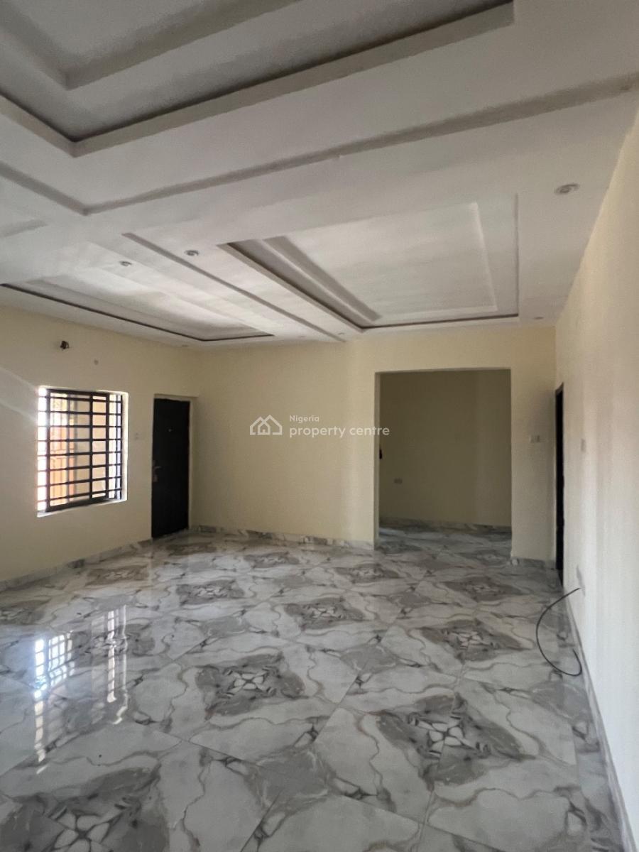 Massive 3 Bedroom Flat Upstairs, Parapo Awoyaya, Awoyaya, Ibeju Lekki, Lagos, Flat / Apartment for Rent