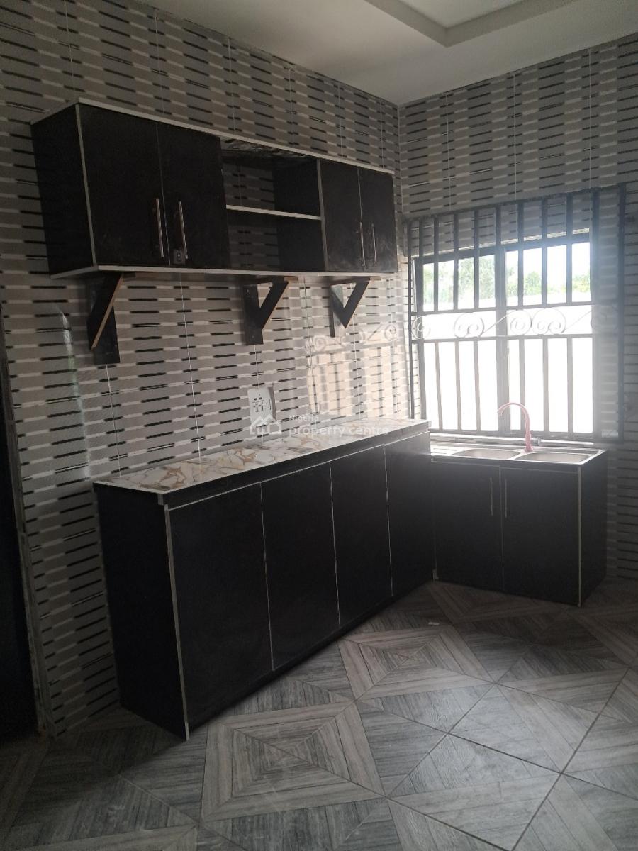 Three Bedroom Flats Pop, Oduke Axis, Asaba, Delta, Flat / Apartment for Rent
