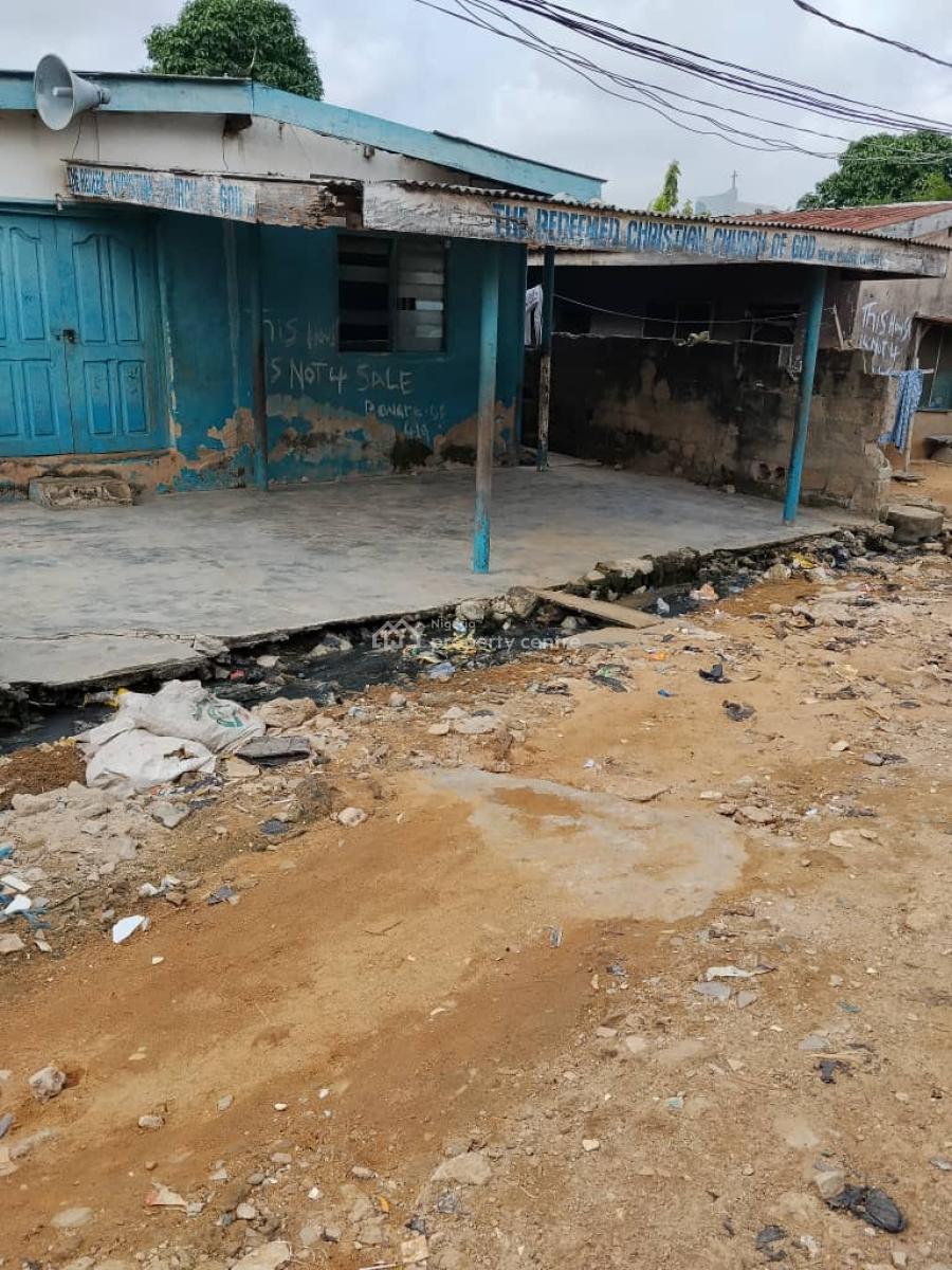 Reconstructible Bungalow on Full Plot of Land, Alapere, Ketu, Lagos, Residential Land for Sale