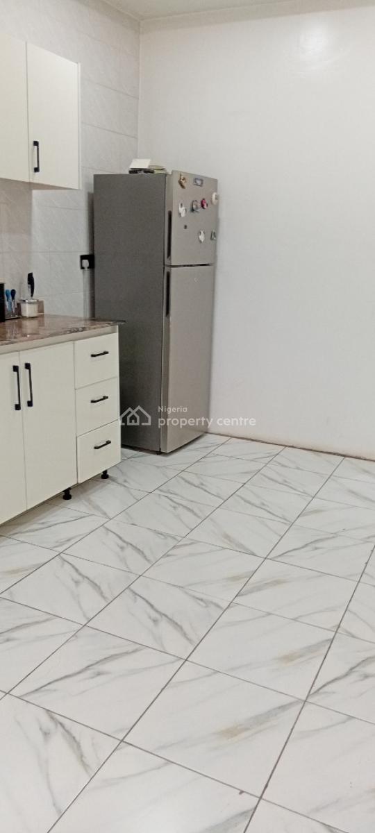 Furnished, Beautifully Finished 2 Bedroom Flat with Guest Toilet, Katampe, Abuja, Flat / Apartment for Rent