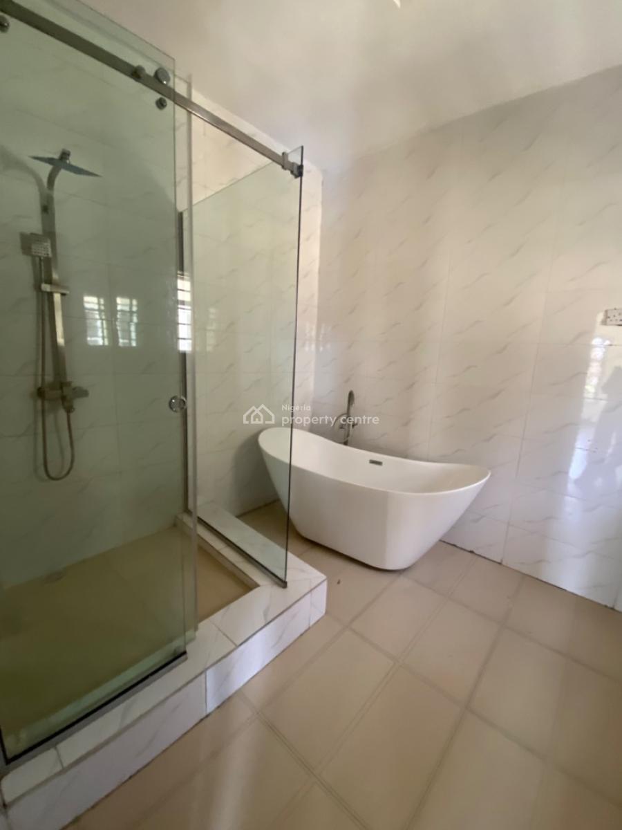 5 Bedrooms Fully Detached Duplex with Bq, Ikota, Lekki, Lagos, Detached Duplex for Rent