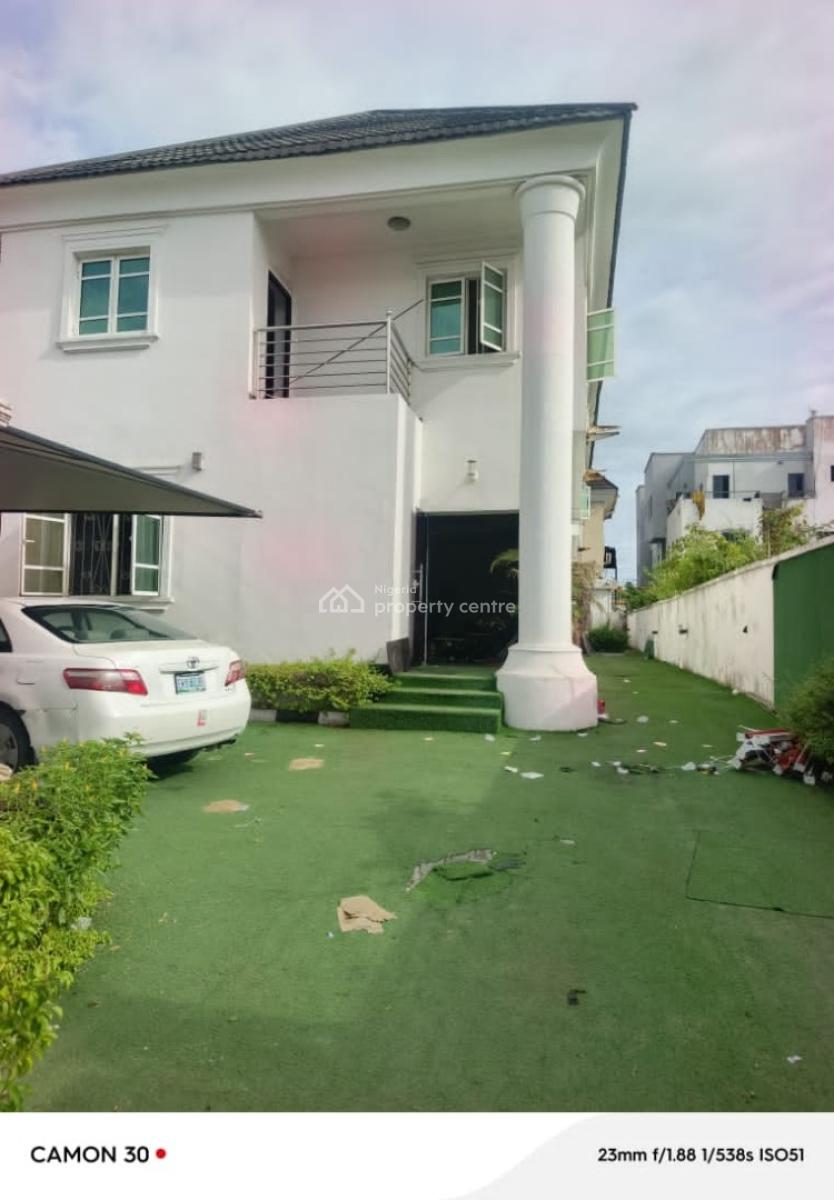 Well Maintained Ensuit 6 Bedroom Fully Detached House + Two Bq, Off Admiralty Way, Lekki Phase 1, Lekki, Lagos, Detached Duplex for Rent