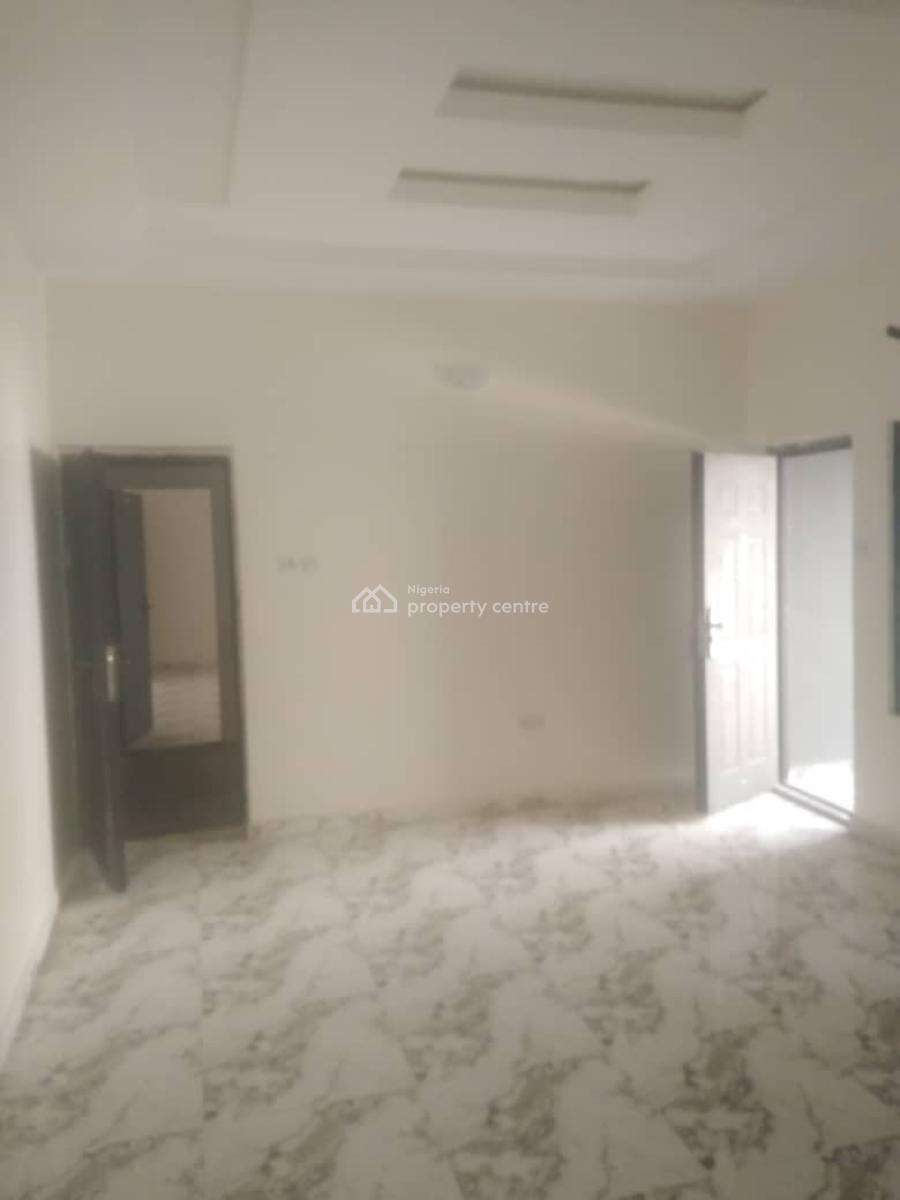 Massive 2bedroom Flat Walking Distance, Elemoro, Royal Estate Bogije, Bogije, Ibeju Lekki, Lagos, Flat / Apartment for Rent