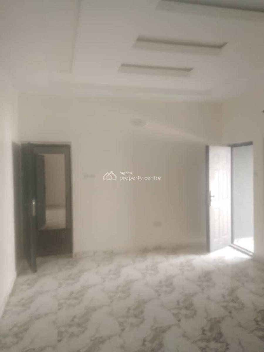 Massive 2bedroom Flat Walking Distance, Elemoro, Royal Estate Bogije, Bogije, Ibeju Lekki, Lagos, Flat / Apartment for Rent