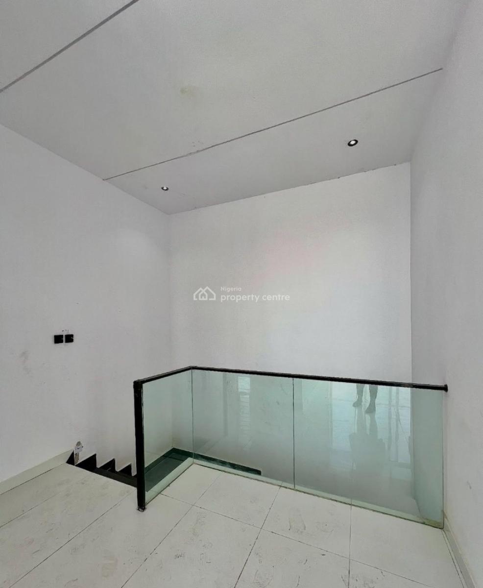 4 Bedroom Semi-detached Duplex with Bq, Ikota, Lekki, Lagos, Semi-detached Duplex for Sale