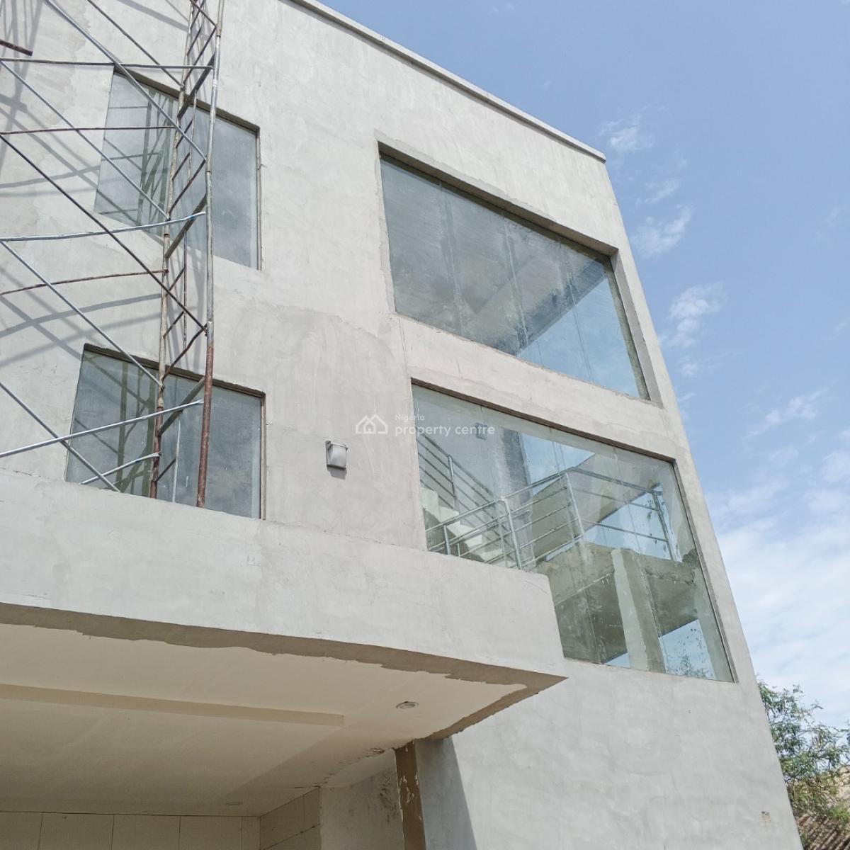 Large Business Space, Lugbe District, Abuja, Plaza / Complex / Mall for Rent