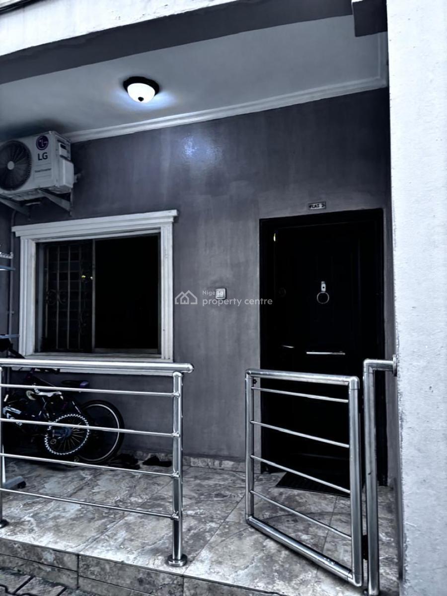 Very Lovely 3 Bedroom Apartment All Rooms Ensuit, Associations Avenue Shangisha Magodo, Gra Phase 2, Magodo, Lagos, Flat / Apartment for Rent