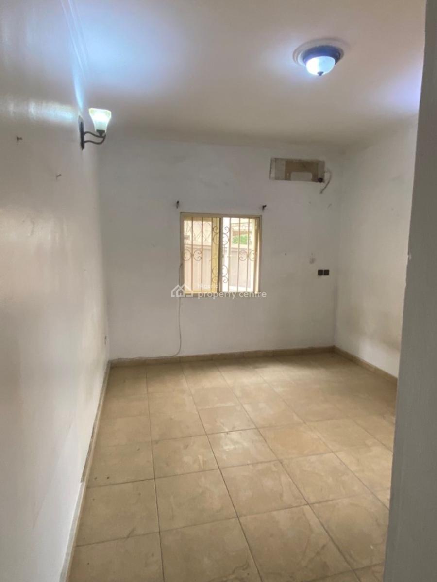 Very Lovely 3 Bedroom Apartment All Rooms Ensuit, Associations Avenue Shangisha Magodo, Gra Phase 2, Magodo, Lagos, Flat / Apartment for Rent