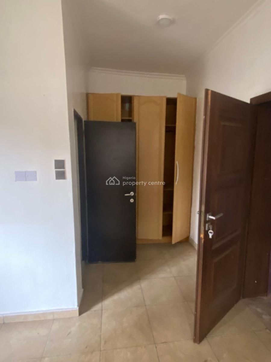 Very Lovely 3 Bedroom Apartment All Rooms Ensuit, Associations Avenue Shangisha Magodo, Gra Phase 2, Magodo, Lagos, Flat / Apartment for Rent