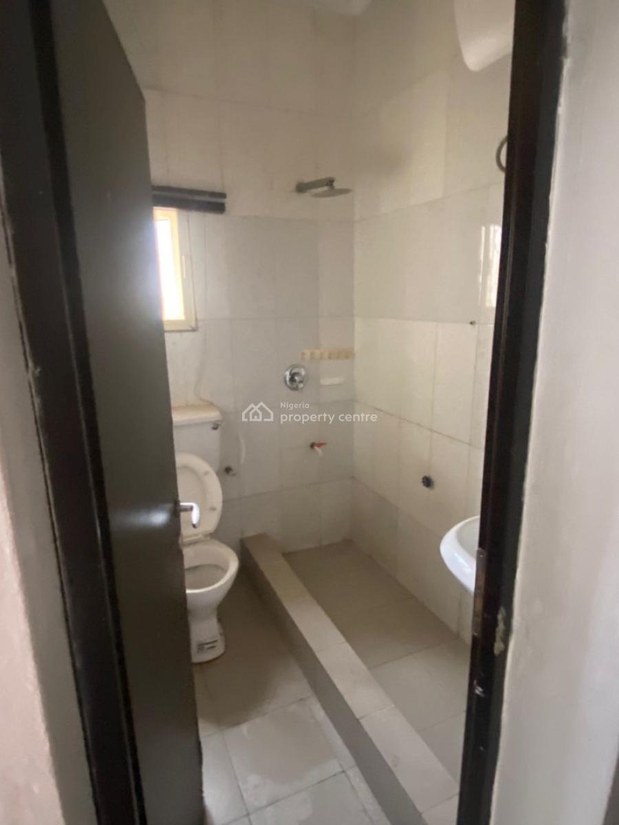 Very Lovely 3 Bedroom Apartment All Rooms Ensuit, Associations Avenue Shangisha Magodo, Gra Phase 2, Magodo, Lagos, Flat / Apartment for Rent