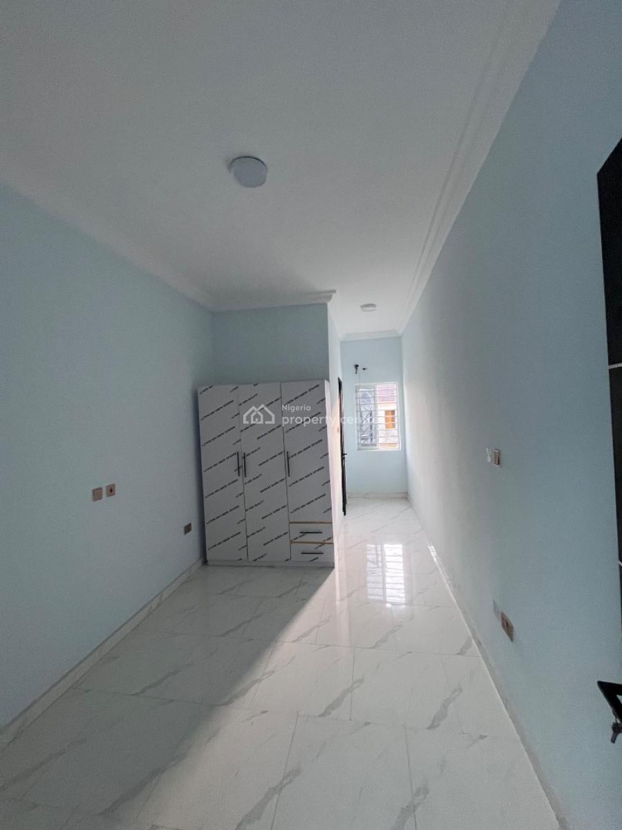 Uniquely Designed and Well Built 4 Bedroom House with Bq and Gatehouse, Lekki Scheme 2 Ogombo Road Ajah Lagos Nigeria, Lekki Phase 2, Lekki, Lagos, Semi-detached Duplex for Sale