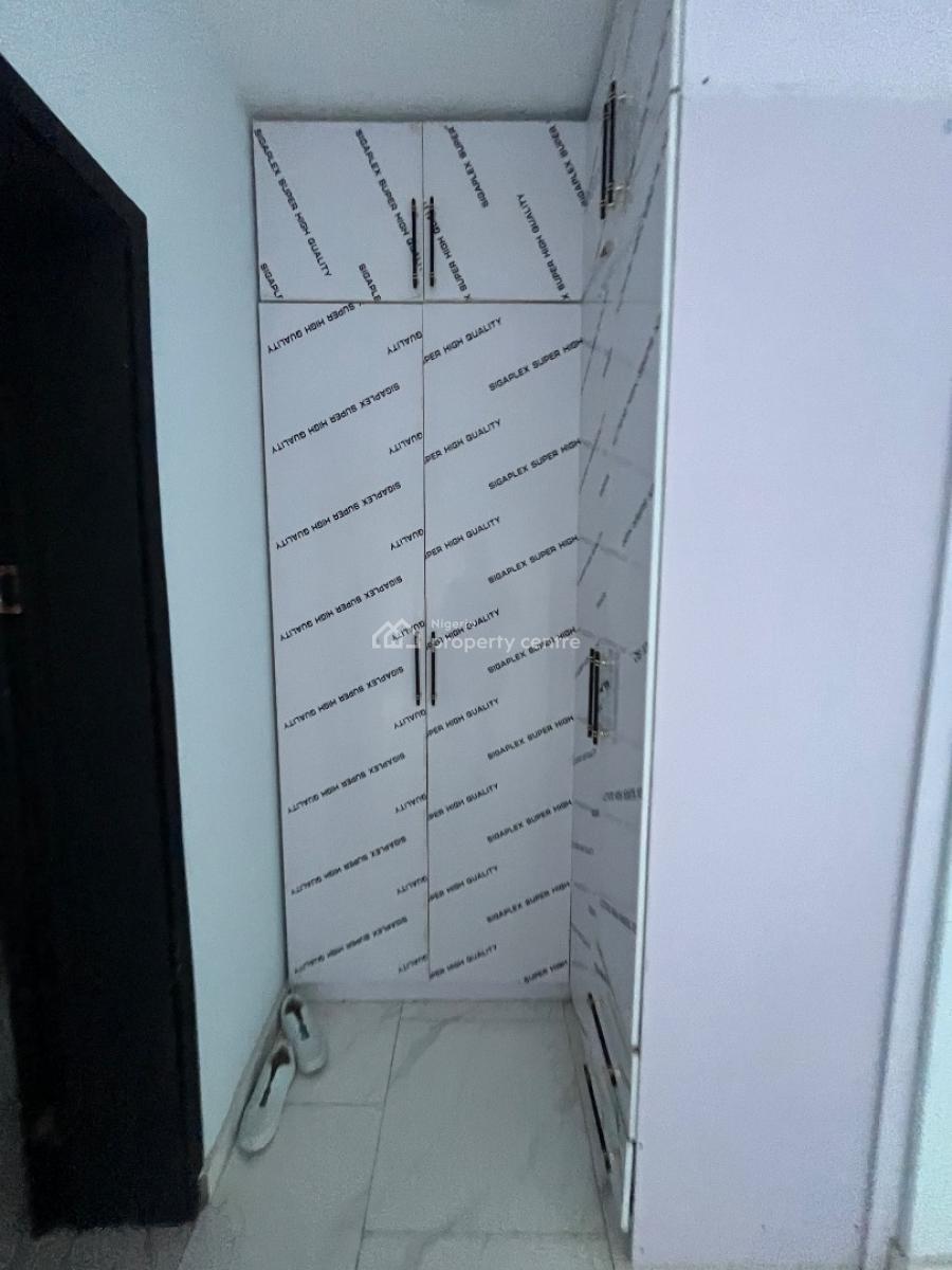 Uniquely Designed and Well Built 4 Bedroom House with Bq and Gatehouse, Lekki Scheme 2 Ogombo Road Ajah Lagos Nigeria, Lekki Phase 2, Lekki, Lagos, Semi-detached Duplex for Sale