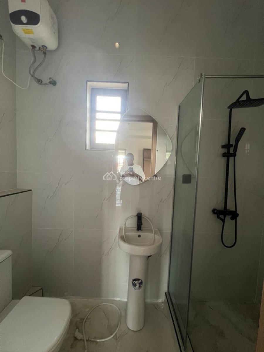 Luxury 2bedroom Apartment, Lekki Phase 1, Lekki, Lagos, Flat / Apartment for Rent
