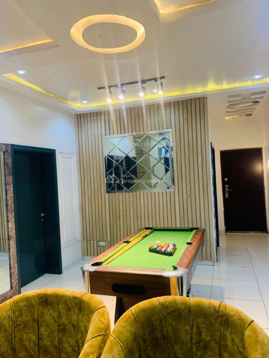 Elegantly Built 3 Bedroom, Off Admiralty Way, Lekki Phase 1, Lekki, Lagos, Flat / Apartment for Rent