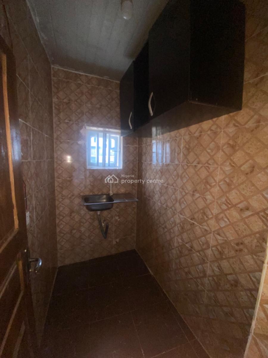Clean Potabel Mini Flat Available, Olokonla, Sangotedo, Ajah, Lagos, Mini Flat (room and Parlour) for Rent