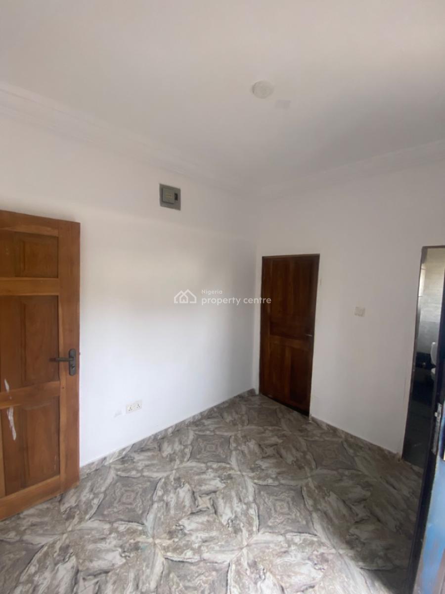 Clean Potabel Mini Flat Available, Olokonla, Sangotedo, Ajah, Lagos, Mini Flat (room and Parlour) for Rent