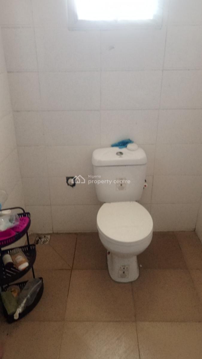 Luxury 3bedroom Flat at Igboefon, Murphy Adetoro Street, Igbo Efon, Lekki, Lagos, Flat / Apartment for Rent