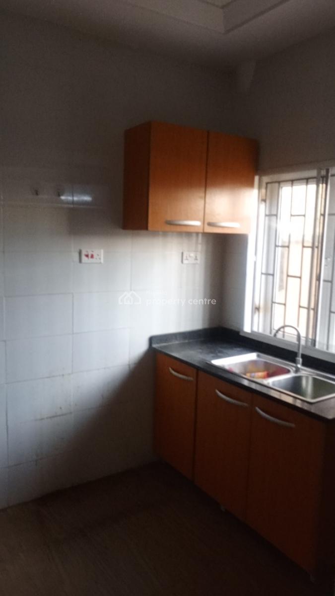 Luxury 3bedroom Flat at Igboefon, Murphy Adetoro Street, Igbo Efon, Lekki, Lagos, Flat / Apartment for Rent