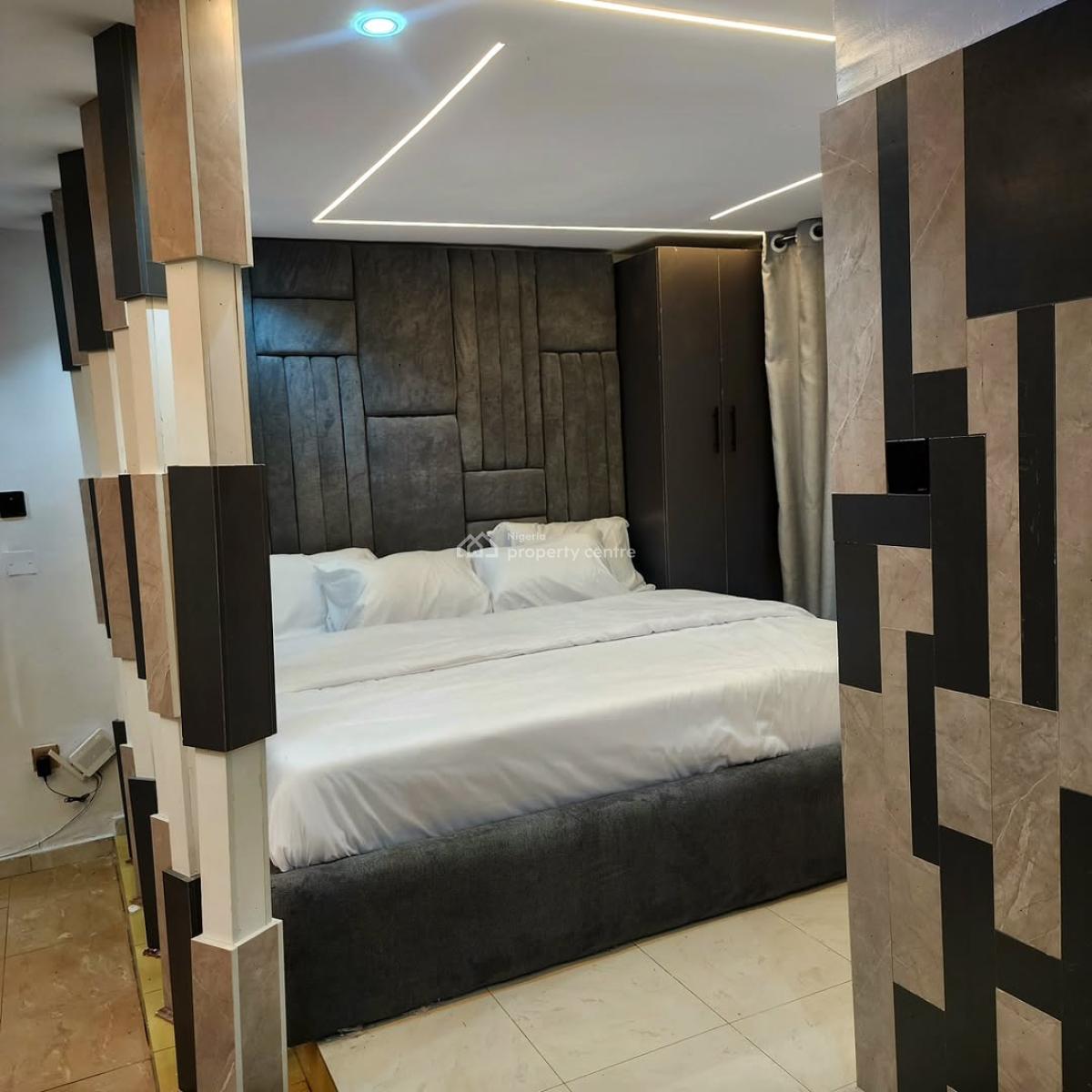 Mrfargi Residence 6 Bedroom Apartment with Ps5 & 2 Living Rooms, Moses Street, Gra Phase 2, Magodo, Lagos, Flat / Apartment Short Let