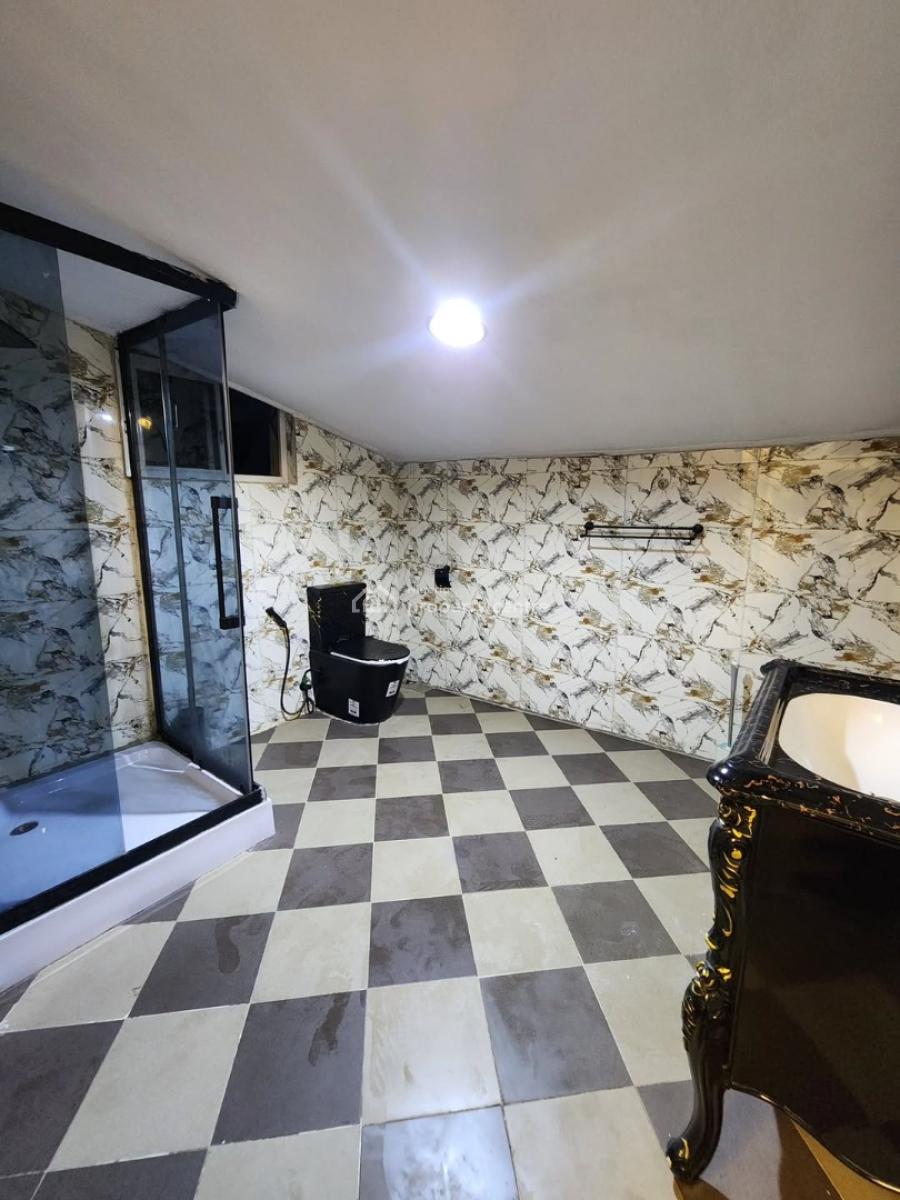 Mrfargi Residence 6 Bedroom Apartment with Ps5 & 2 Living Rooms, Moses Street, Gra Phase 2, Magodo, Lagos, Flat / Apartment Short Let