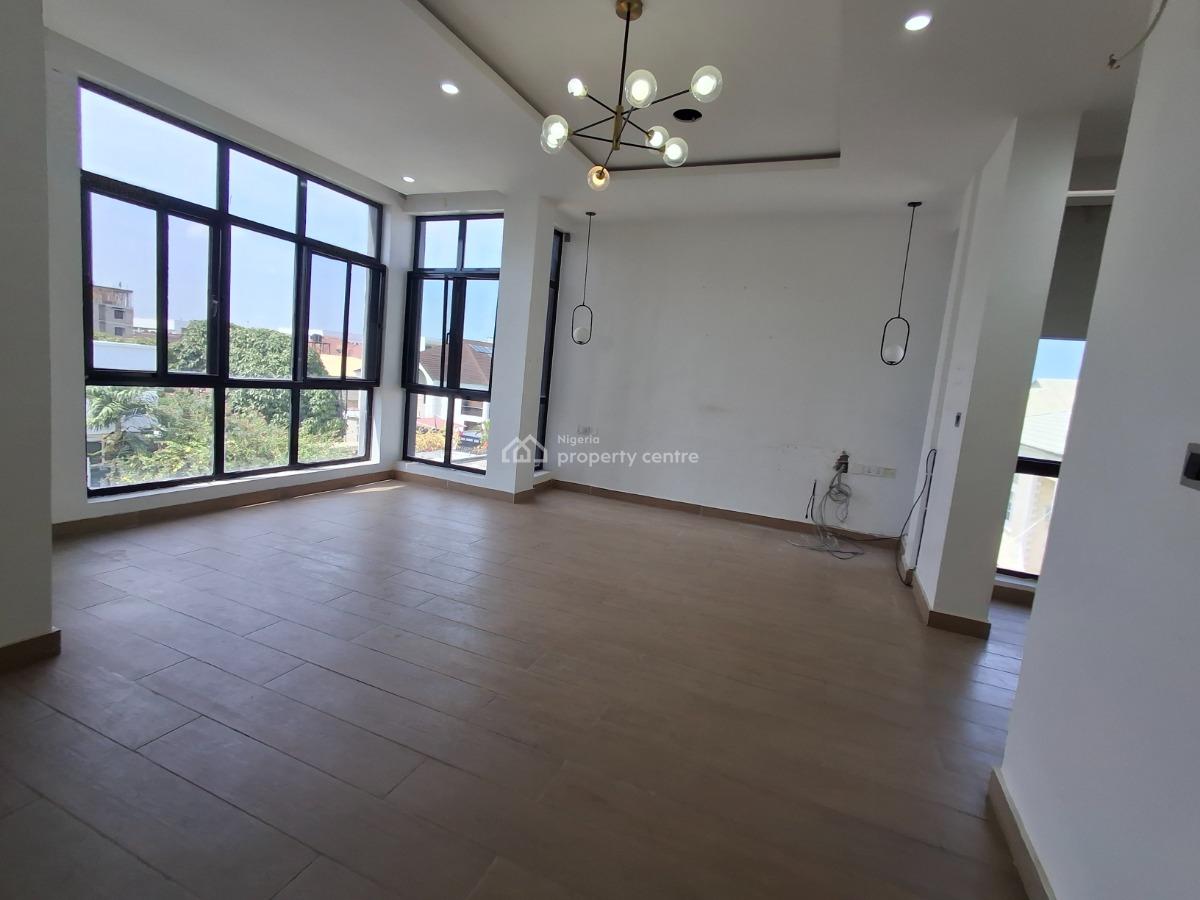 4 Bedroom Terrace with Bq, Lekki Phase 1, Lekki, Lagos, House for Rent