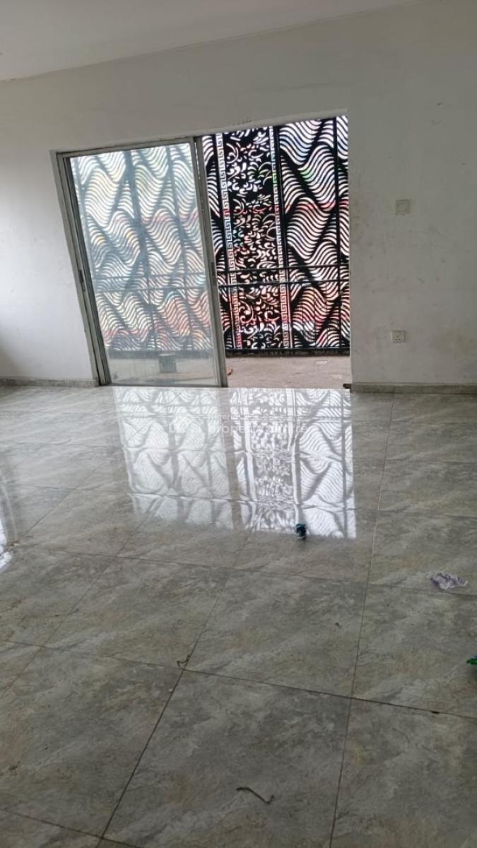Self Parking 3 Bedroom Flat with 4 Toilet 3 Bathroom, Agidingbi, Ikeja, Lagos, Flat / Apartment for Rent