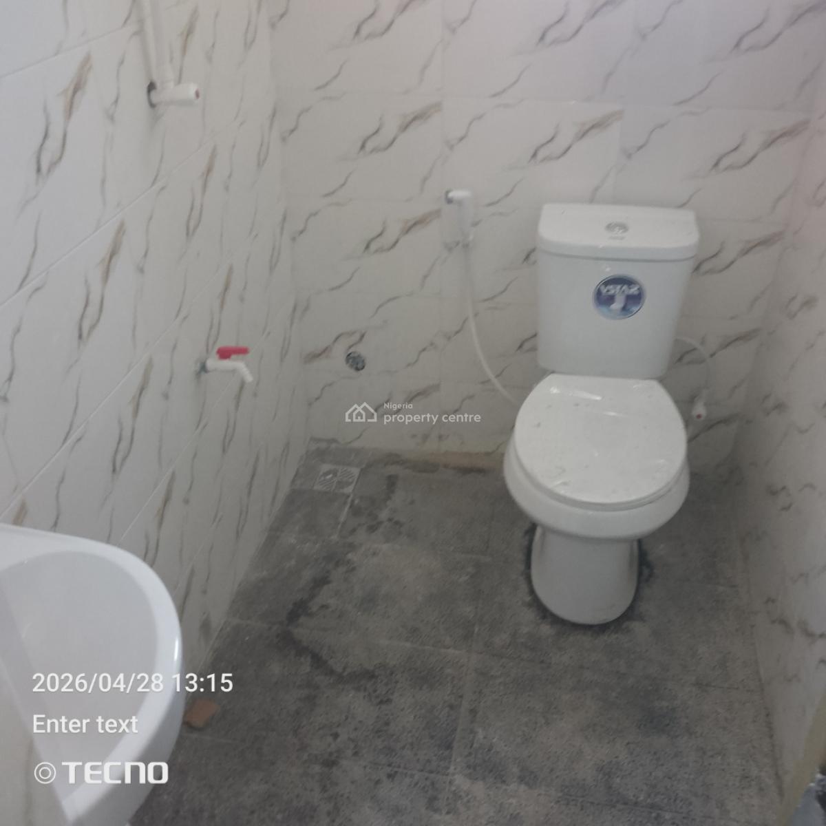 Massive Studio Flat Upstairs, Shapati Ibeju-lekki Lagos, Shapati, Ibeju Lekki, Lagos, Self Contain (single Rooms) for Rent