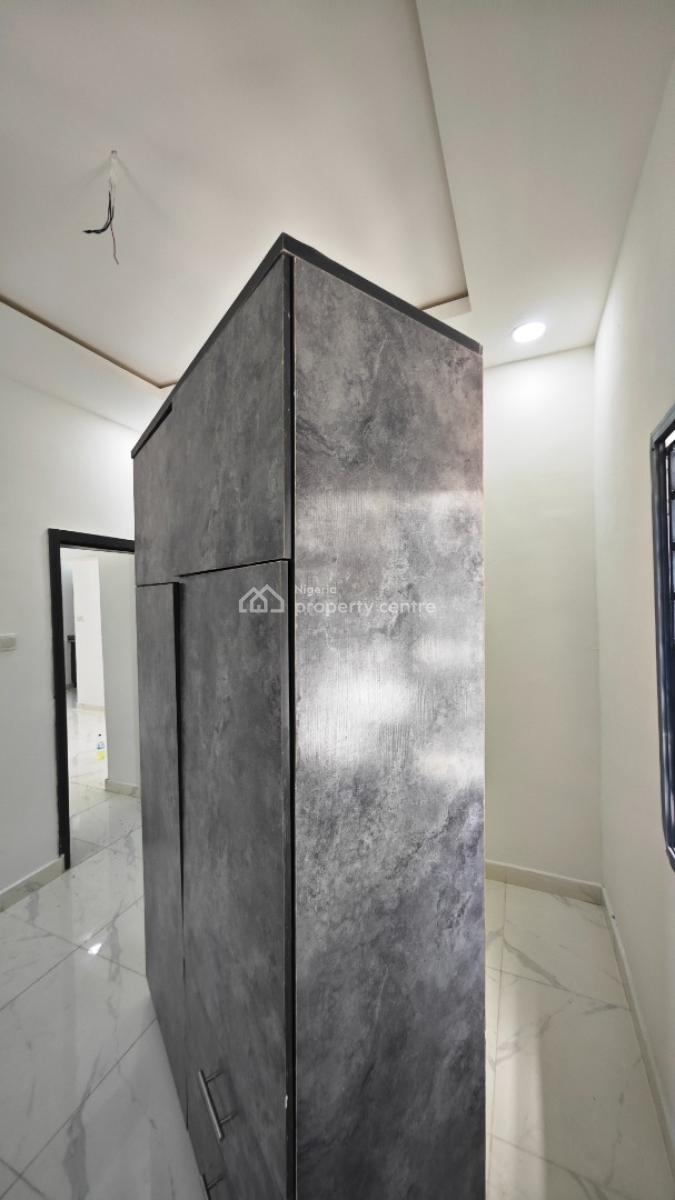 Luxury Partly Serviced 2 Bedrooms Flat Comes with 5kva Solar Inverter, Off Palace Road, Oniru, Victoria Island (vi), Lagos, Flat / Apartment for Rent