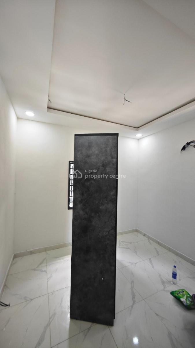 Luxury Partly Serviced 2 Bedrooms Flat Comes with 5kva Solar Inverter, Off Palace Road, Oniru, Victoria Island (vi), Lagos, Flat / Apartment for Rent