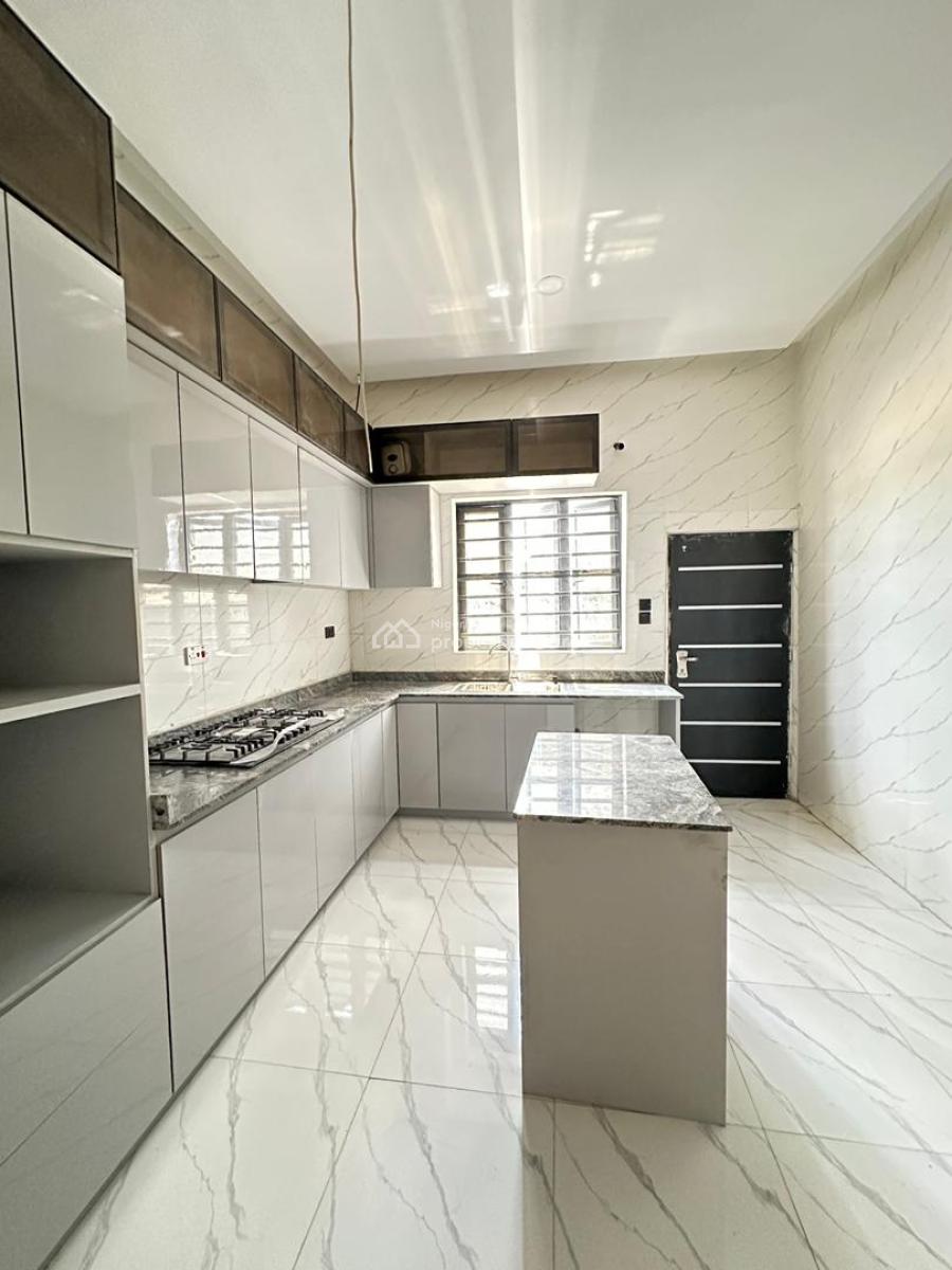 Spacious Luxury 4 Bedroom Semi-detached Duplex with Bq, Vgc, Lekki, Lagos, Semi-detached Duplex for Sale