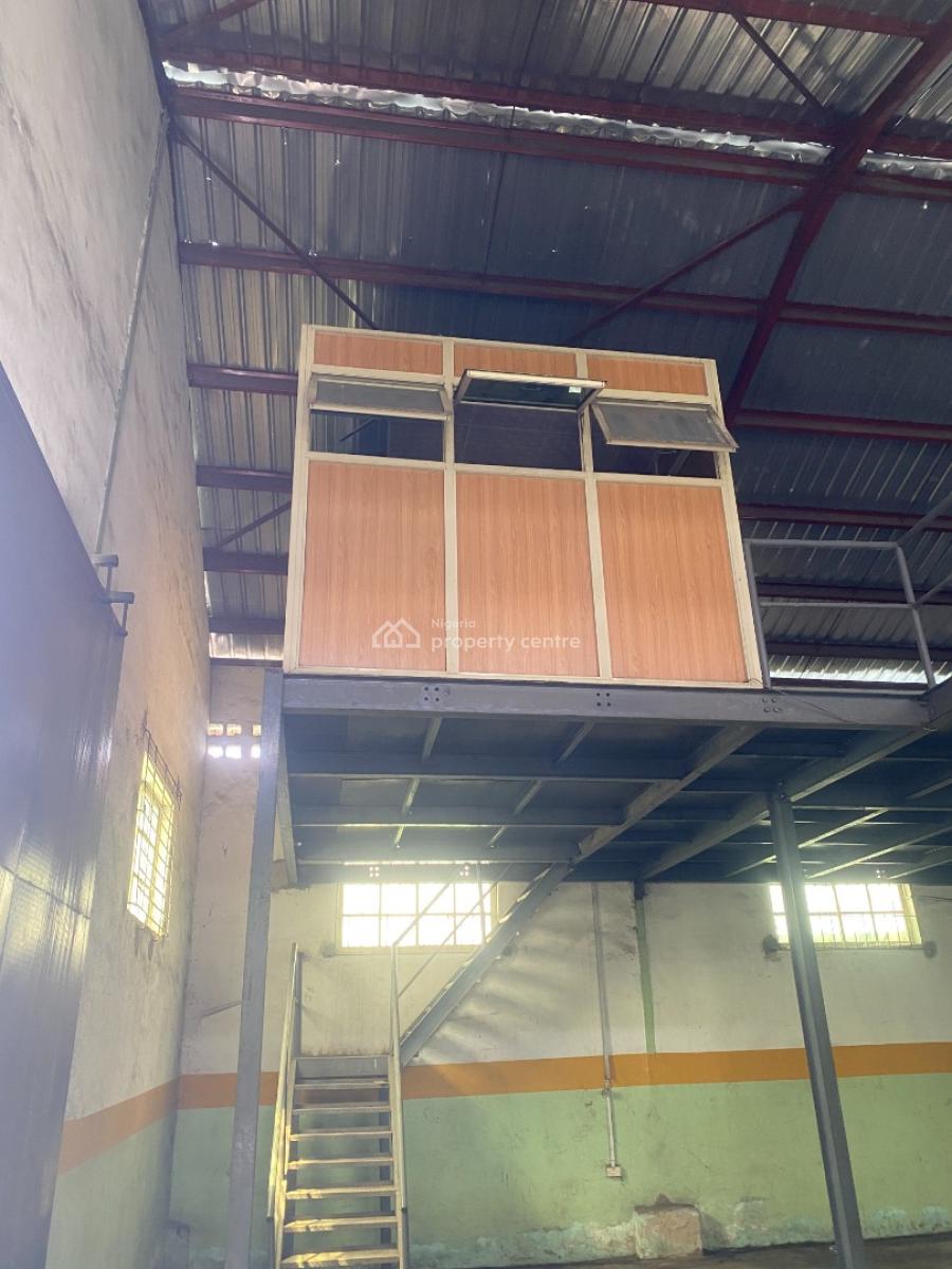 Ware House Facility, Plot 27 Oshodi Apapa Express Way Cele Bus Stop Lagos, Cele, Isolo, Lagos, Warehouse for Rent
