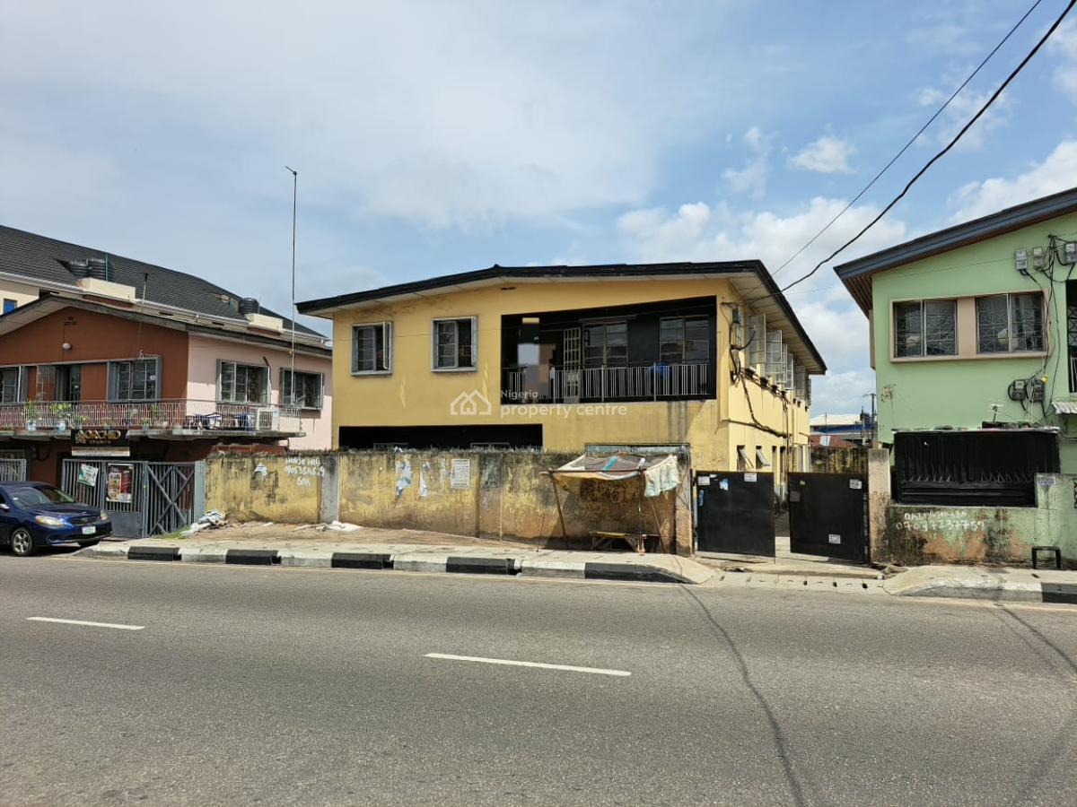 Well Maintained One Storey Building. Consist of ÷ (4 Units) 3-bedroom, Palmgrove, Shomolu, Lagos, Block of Flats for Sale