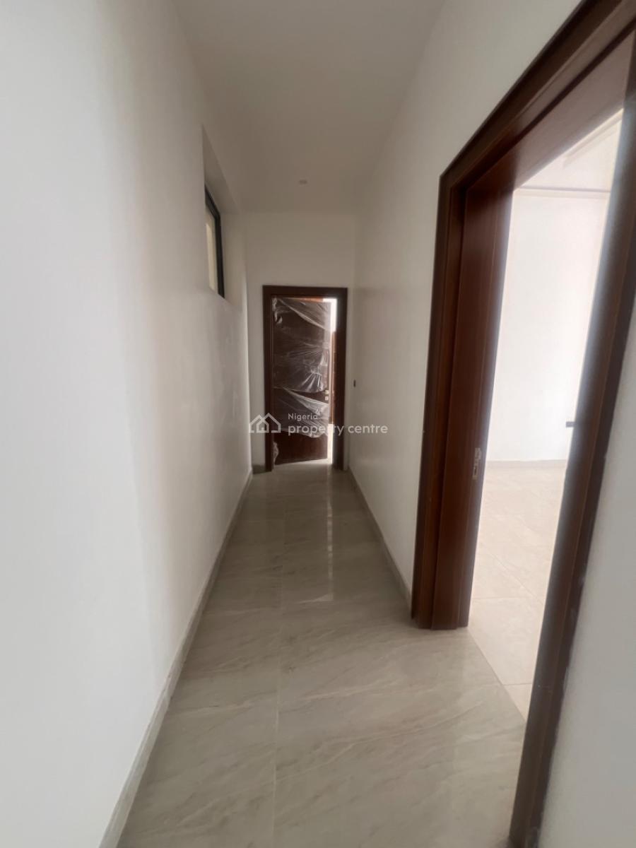 Newly Built and Spacious 2 Bedroom Apartment with Swimming Pool and Gy, Lekki Phase 1, Lekki, Lagos, Flat / Apartment for Sale