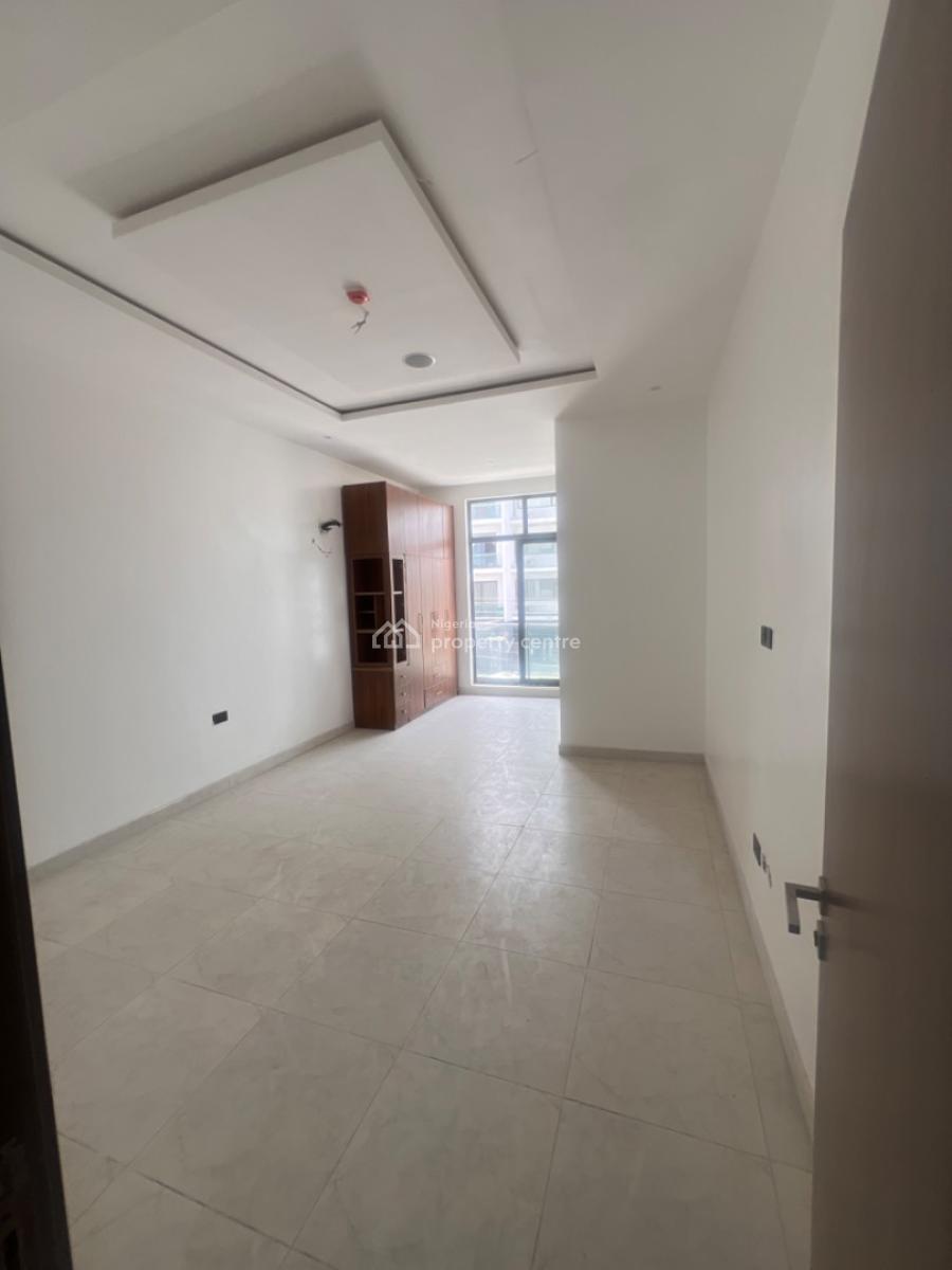 Newly Built and Spacious 2 Bedroom Apartment with Swimming Pool and Gy, Lekki Phase 1, Lekki, Lagos, Flat / Apartment for Sale