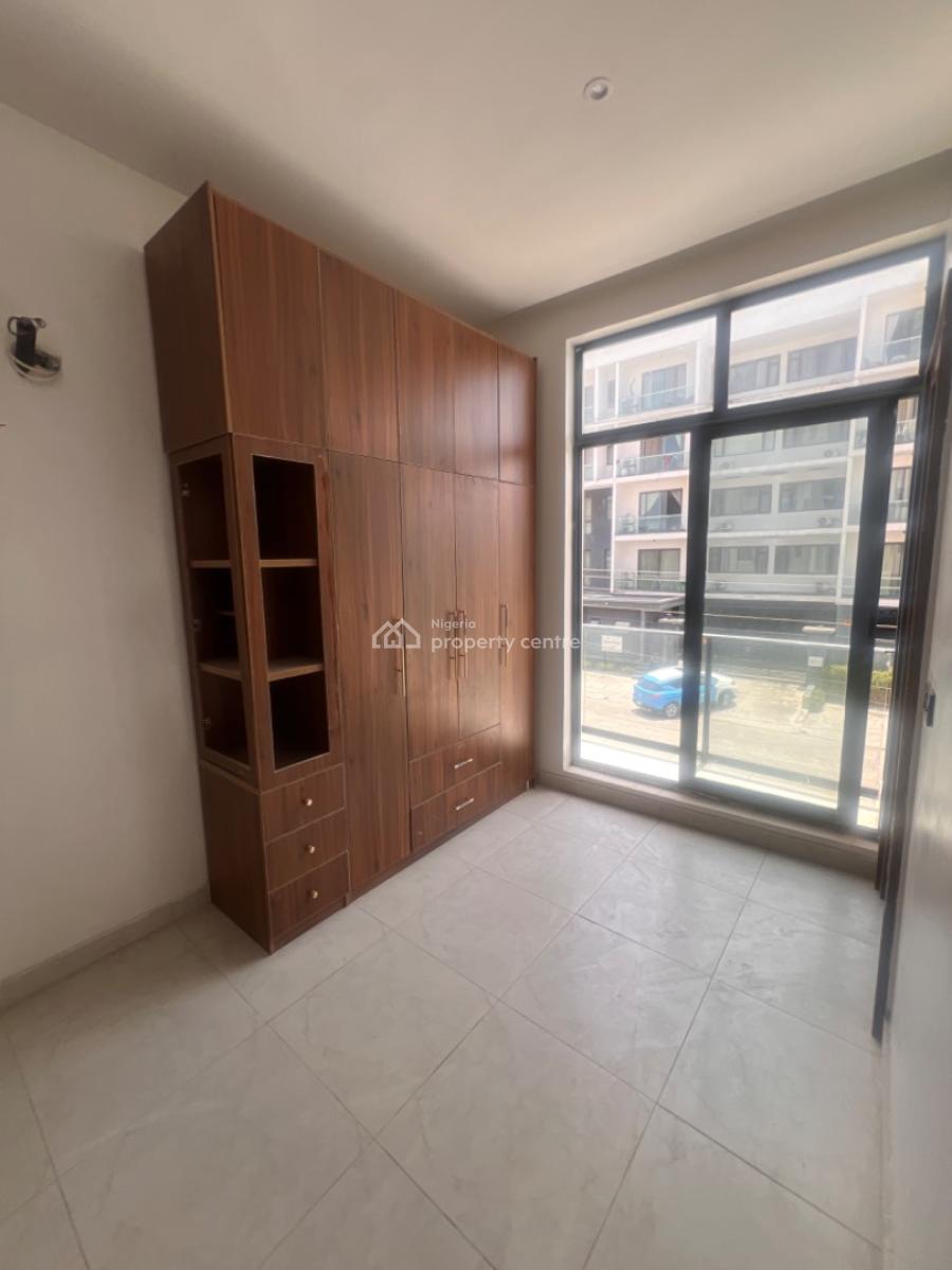 Newly Built and Spacious 2 Bedroom Apartment with Swimming Pool and Gy, Lekki Phase 1, Lekki, Lagos, Flat / Apartment for Sale